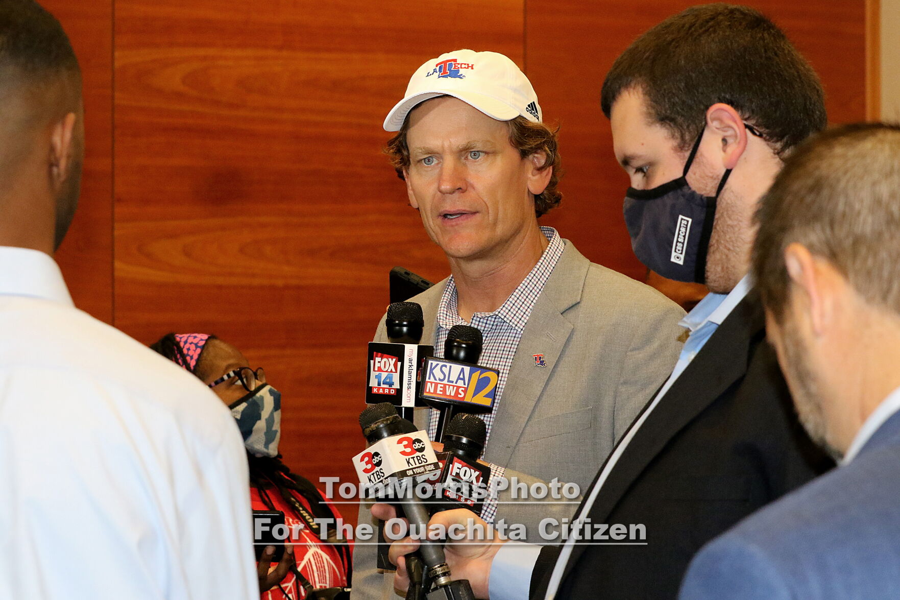 048-20211201-SonnyCumbiePresser.jpg